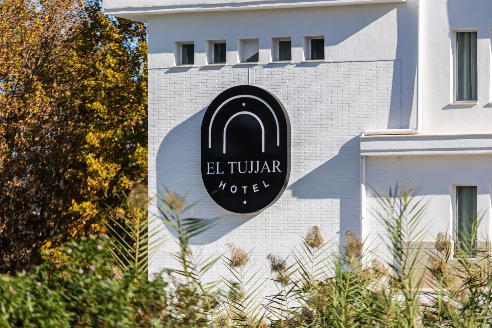 Hotel El Tujjar Los Barrios Exterior foto